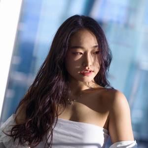 Meet your Posher, Ivy